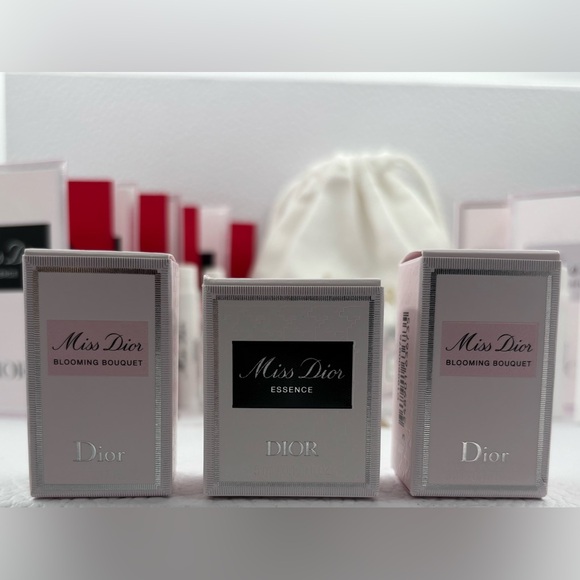 NWT Dior Miss Dior Essence Blooming Bouquet deluxe gift 10pcs travel bundle - Picture 6 of 7